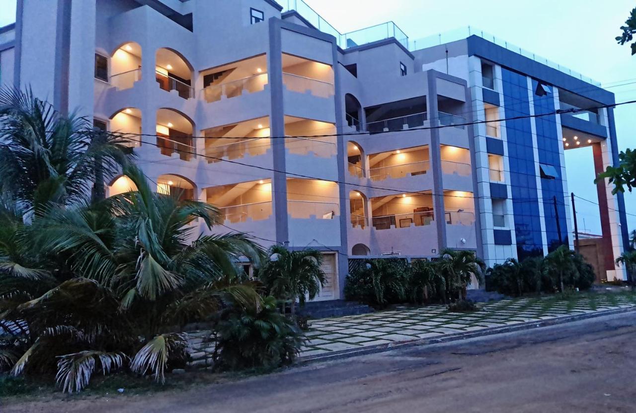 El Doria Hotel Lomé Esterno foto