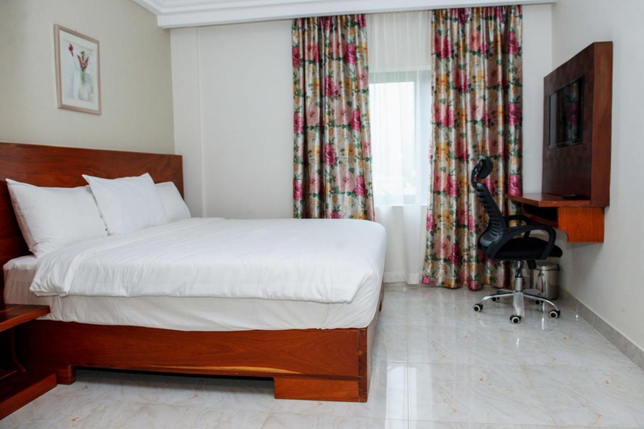 El Doria Hotel Lomé Esterno foto