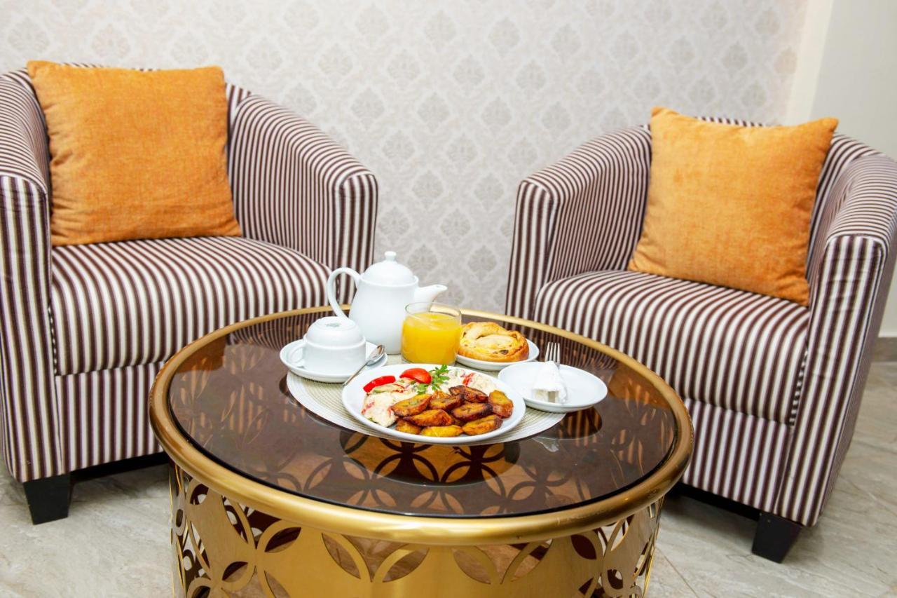 El Doria Hotel Lomé Esterno foto