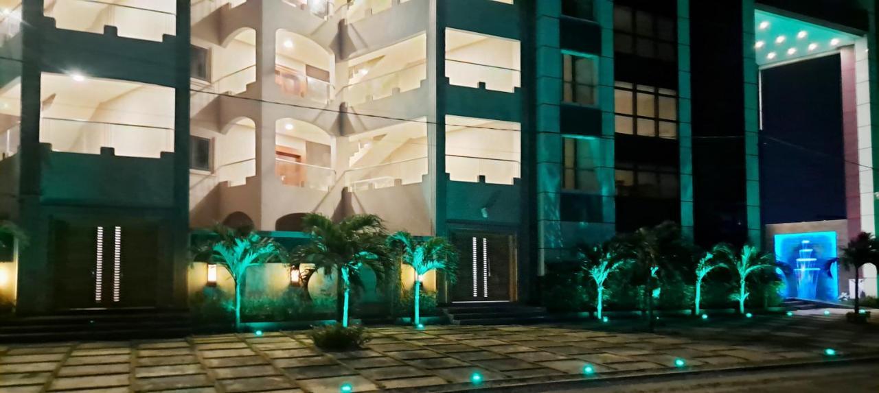El Doria Hotel Lomé Esterno foto