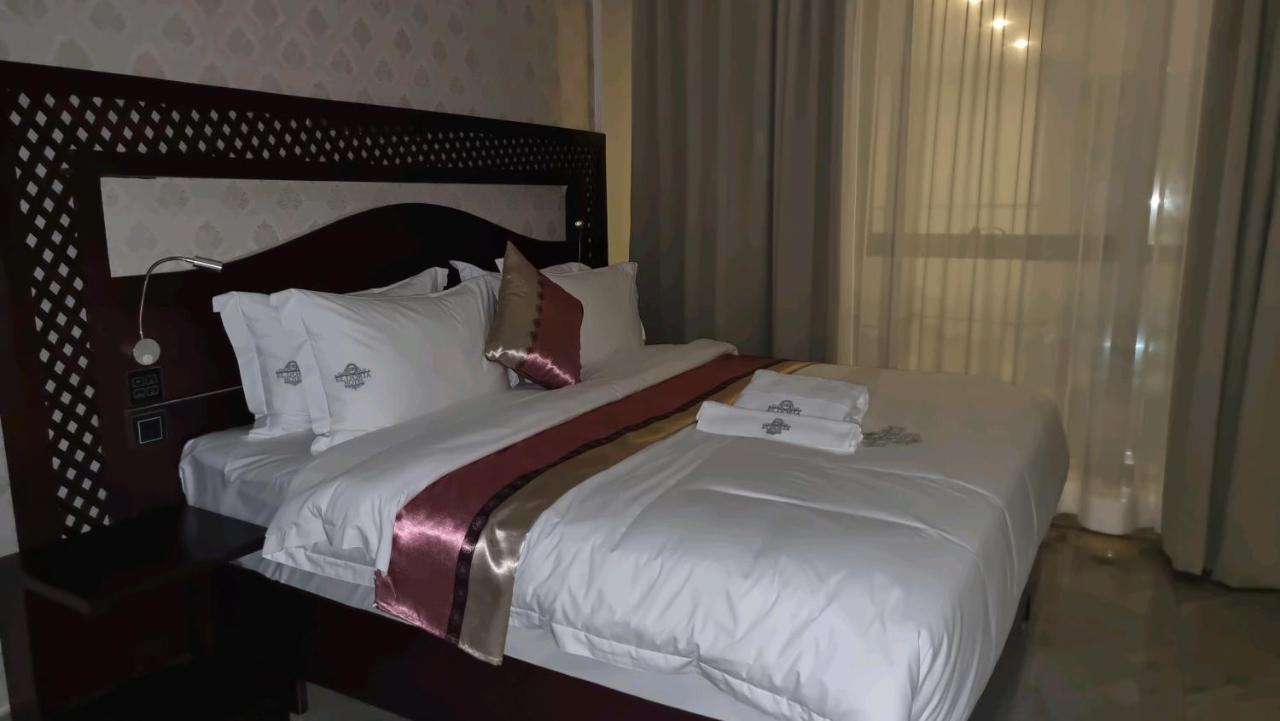 El Doria Hotel Lomé Esterno foto
