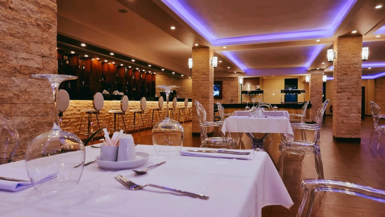 El Doria Hotel Lomé Esterno foto