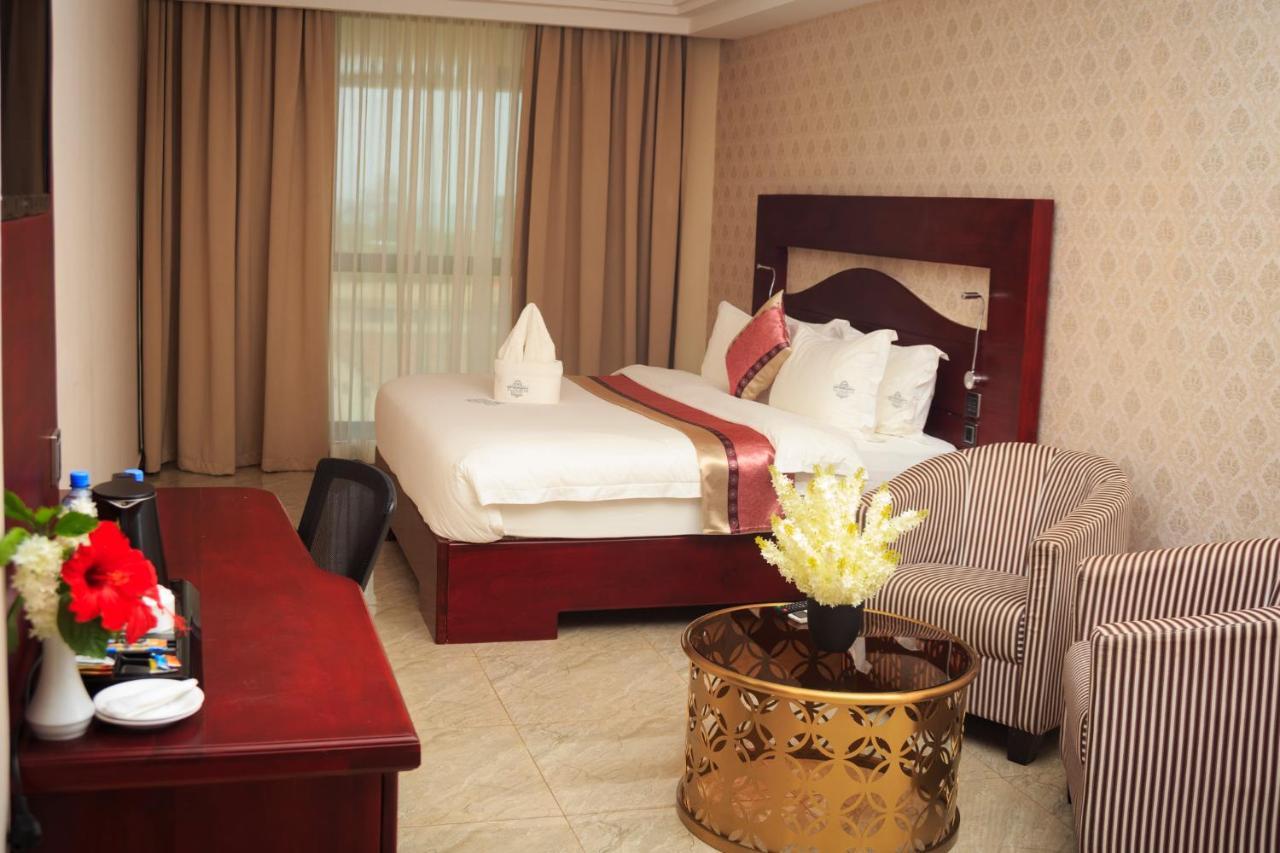 El Doria Hotel Lomé Esterno foto